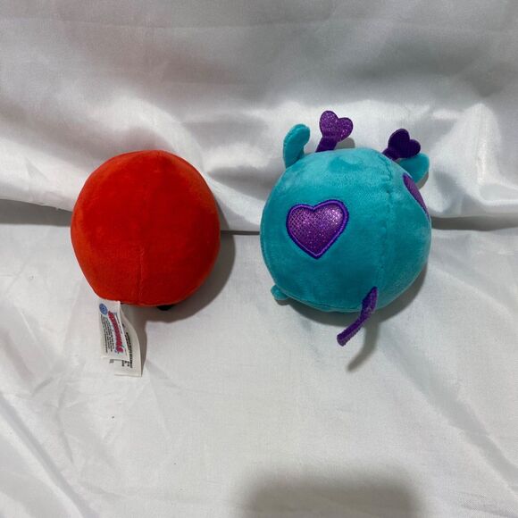 Squishamals Ladybug and Giraffe Stuffed Squishy Ball 2017 Toys 4 Inch Diameter - Picture 3 of 6